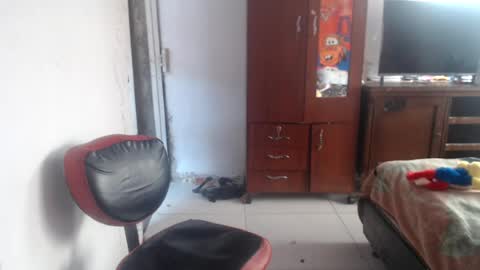 Snapshot of amber_squirtx chatting on June 27, 2026, 5:18 pm amber_squirtx online show from June 27, 2026, 5:18 pm