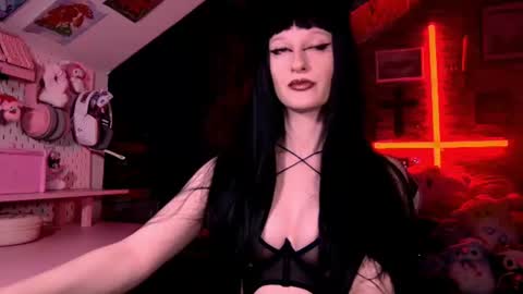 DEMONESS AMBER 666 online show from June 9, 2026, 4:24 am