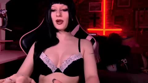 DEMONESS AMBER 666 online show from June 22, 2026, 2:35 am