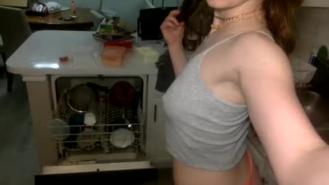 Amber 3 online show from September 19, 2025, 7:21 am