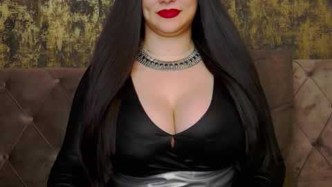 Snapshot of ambercrost chatting on October 2, 2025, 5:47 am Goddess Amber online show from October 2, 2025, 5:47 am