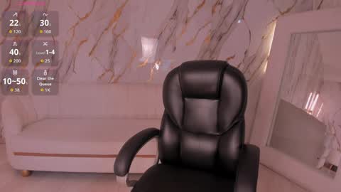 Amber  online show from April 18, 2026, 8:20 pm