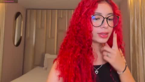 Amber Fox online show from December 17, 2025, 11:49 am