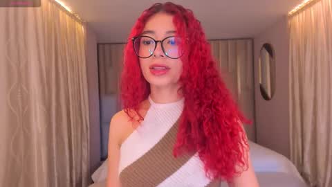 Amber Fox online show from December 18, 2025, 11:27 am