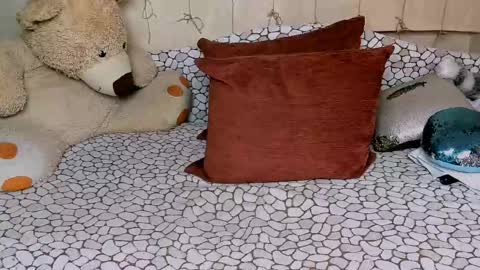 Amber online show from April 25, 2026, 3:20 pm