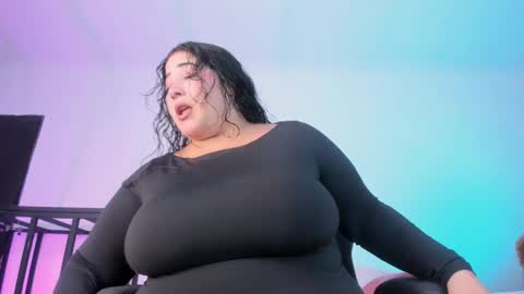 Amber  online show from April 13, 2026, 12:10 pm