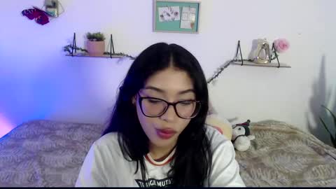 Amber Jeong online show from January 8, 2025, 11:09 pm