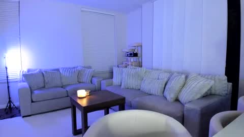 amberkinsley online show from January 12, 2025, 6:39 am