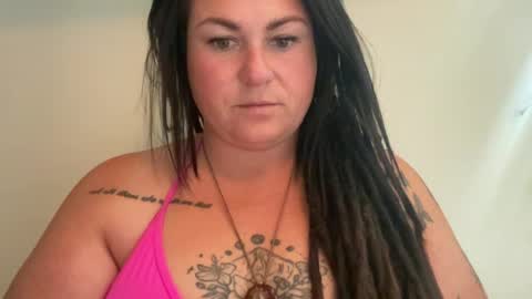 Snapshot of ambermoss7 chatting on June 17, 2026, 10:32 pm ambermoss7 online show from June 17, 2026, 10:32 pm