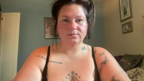 Snapshot of ambermoss7 chatting on June 29, 2026, 3:34 pm ambermoss7 online show from June 29, 2026, 3:34 pm
