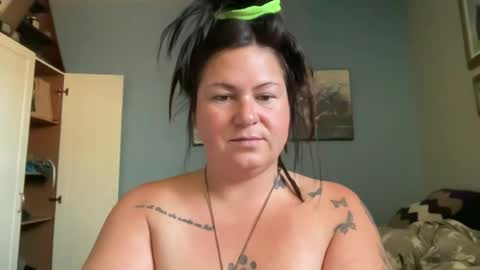 Snapshot of ambermoss7 chatting on July 6, 2026, 5:04 pm ambermoss7 online show from July 6, 2026, 5:04 pm