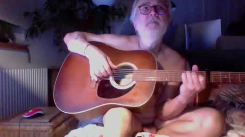 Amberr11 online show from October 28, 2025, 11:51 pm