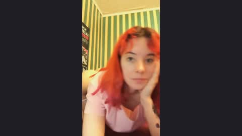 Snapshot of amberrrdolll chatting on May 4, 2026, 11:01 pm amberrrdolll online show from May 4, 2026, 11:01 pm