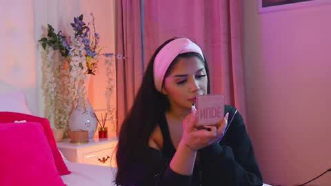 Amberseyes online show from April 22, 2026, 4:37 am