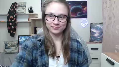 Amber online show from June 28, 2026, 5:02 am