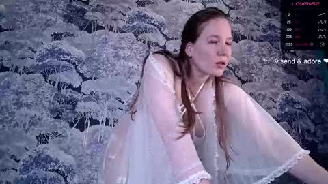 Snapshot of ambrosia_nectar chatting on April 23, 2026, 12:29 pm 25 WEEK Princess Linnea online show from April 23, 2026, 12:29 pm