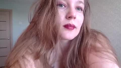 Snapshot of ambrosia_nectar chatting on July 3, 2026, 12:11 pm 25 WEEK Princess Linnea online show from July 3, 2026, 12:11 pm