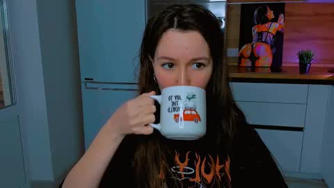 Eileen online show from March 4, 2025, 1:06 pm