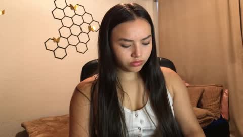 Amelia online show from November 5, 2025, 2:39 pm