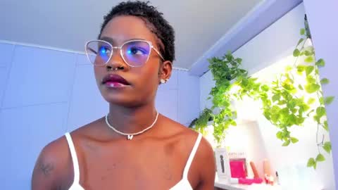 Amelia Adams online show from June 27, 2026, 12:33 pm