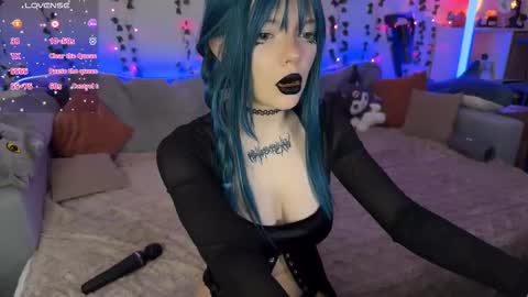 Amelia Aley  online show from December 16, 2025, 11:04 am