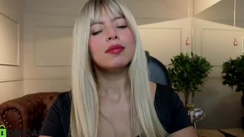 Snapshot of amelia_chillvibes chatting on June 25, 2026, 12:20 pm AMELIA online show from June 25, 2026, 12:20 pm