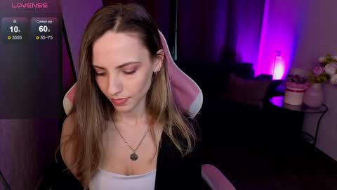 amelia_meili online show from April 2, 2026, 1:31 pm