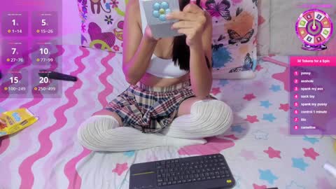Snapshot of amelia_petite chatting on December 29, 2024, 9:09 pm Amelia online show from December 29, 2024, 9:09 pm