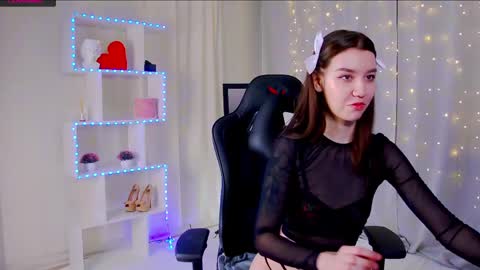 Anna online show from March 11, 2025, 3:05 am