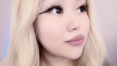 Snapshot of amelia_sunlight chatting on February 27, 2025, 3:47 am Amelia online show from February 27, 2025, 3:47 am