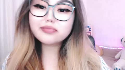 Snapshot of amelia_sunlight chatting on May 16, 2026, 4:28 pm Amelia online show from May 16, 2026, 4:28 pm