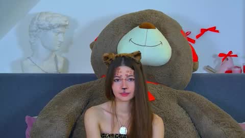 Amelia online show from October 28, 2025, 7:05 pm