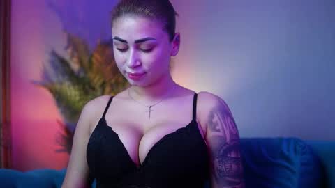 Snapshot of ameliajupiter chatting on November 10, 2025, 8:52 pm Amelia online show from November 10, 2025, 8:52 pm