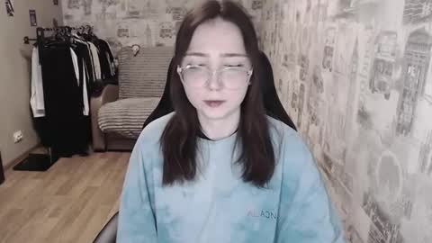 Snapshot of ameliakamishiro chatting on March 4, 2025, 7:54 pm Amelia online show from March 4, 2025, 7:54 pm