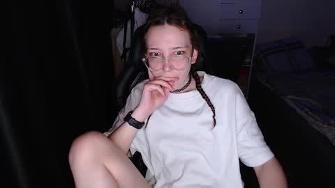 Snapshot of ameliakamishiro chatting on November 24, 2025, 2:22 am Amelia online show from November 24, 2025, 2:22 am
