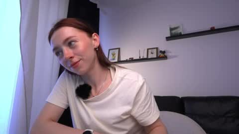 Snapshot of ameliamber0 chatting on June 25, 2026, 2:43 pm Amelia online show from June 25, 2026, 2:43 pm