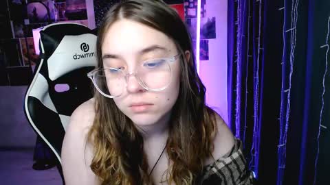 Amelia online show from April 23, 2026, 11:09 am