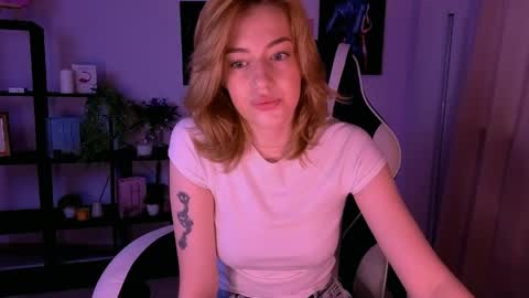 ameliarosaline online show from June 4, 2026, 3:12 am