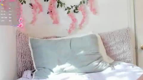 Snapshot of ameliashepard1 chatting on June 19, 2026, 9:40 pm Amelia online show from June 19, 2026, 9:40 pm