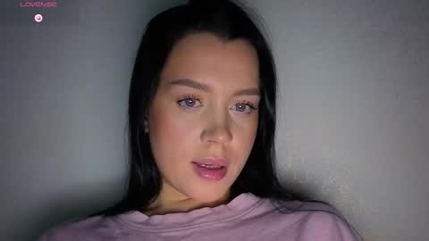 Amelia Sonk online show from March 4, 2026, 7:53 pm