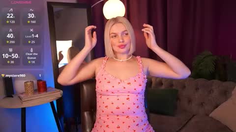  Amelia  online show from November 11, 2025, 4:23 am