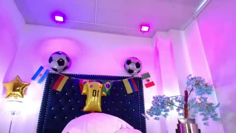 Snapshot of amelie_adamsx chatting on June 14, 2026, 3:03 pm Amelie online show from June 14, 2026, 3:03 pm