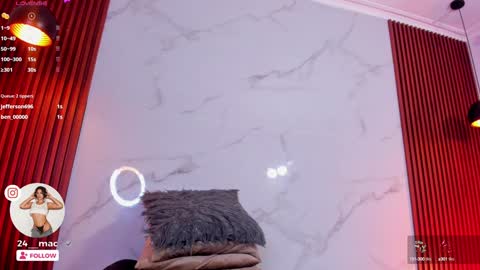 Snapshot of amelie_leigh chatting on December 19, 2024, 7:29 am Alejandra online show from December 19, 2024, 7:29 am