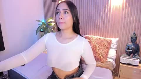 Amelie online show from September 12, 2025, 2:22 am