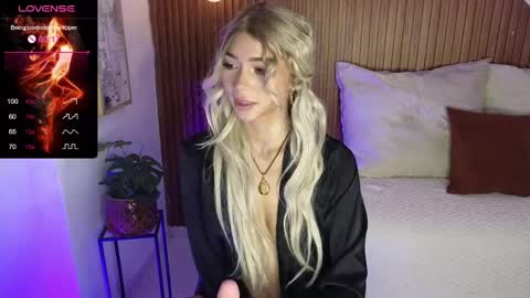 Isabella online show from January 23, 2025, 6:49 am