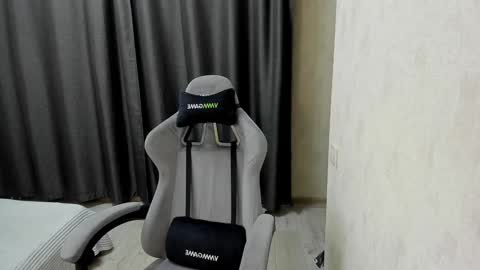 amelie online show from December 8, 2024, 10:47 pm