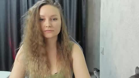 amelie online show from October 12, 2025, 8:52 pm