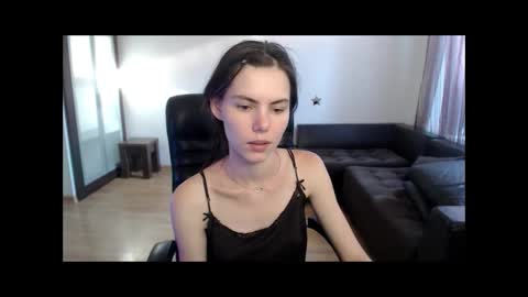 Snapshot of ameliereve chatting on September 8, 2025, 2:38 pm Amelie online show from September 8, 2025, 2:38 pm