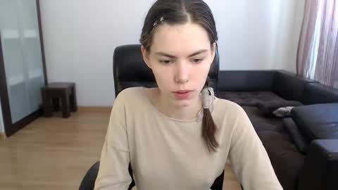 Snapshot of ameliereve chatting on September 19, 2025, 8:38 am Amelie online show from September 19, 2025, 8:38 am