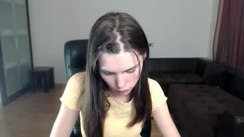 Snapshot of ameliereve chatting on September 22, 2025, 4:09 pm Amelie online show from September 22, 2025, 4:09 pm